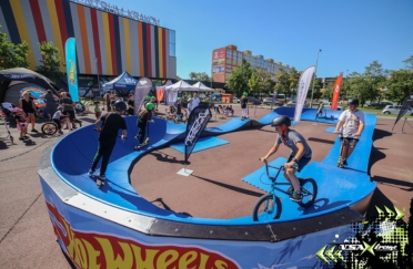 HOT WHEELS PUMPTRACK